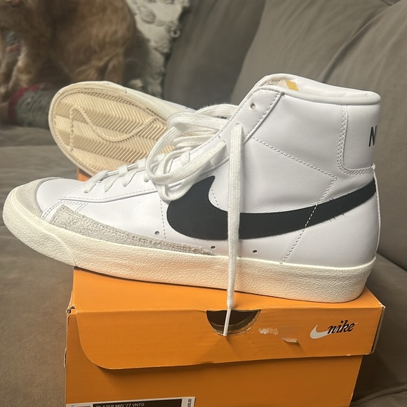 Men’s Nike blazer shoes size 11 - Picture 4 of 5